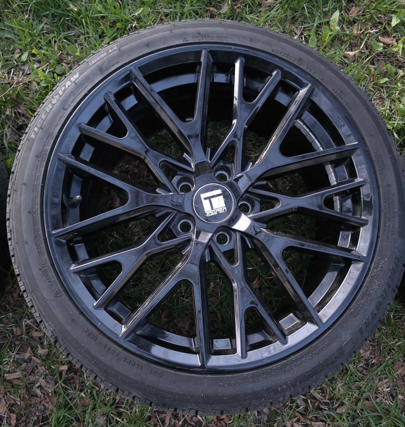 Touren 19 Inch Black Alloy Wheels with Tires (Set of 4) - photo 3