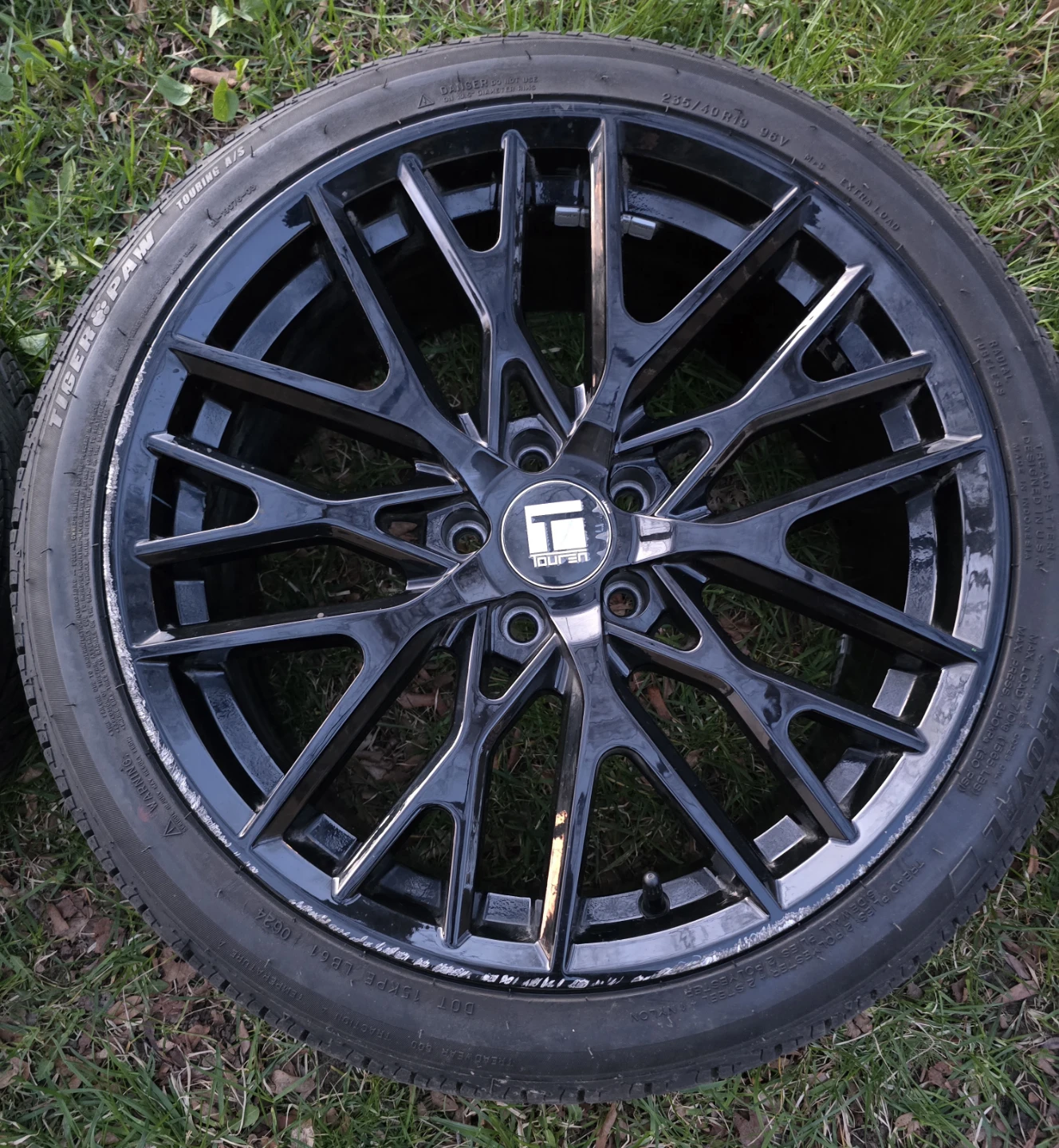 Touren 19 Inch Black Alloy Wheels with Tires (Set of 4) - photo 4
