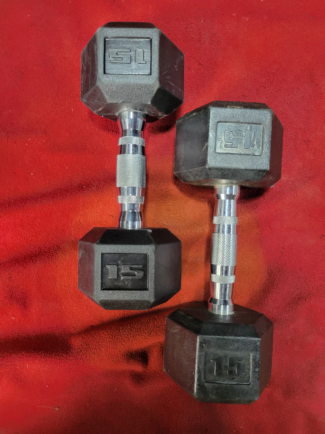 SET OF  15s RUBBER COATED   HEXHEAD DUMBBELLS TOTAL 30LBs