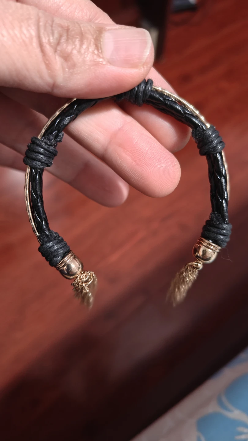 Black and Gold Tassel Bracelet - photo 3