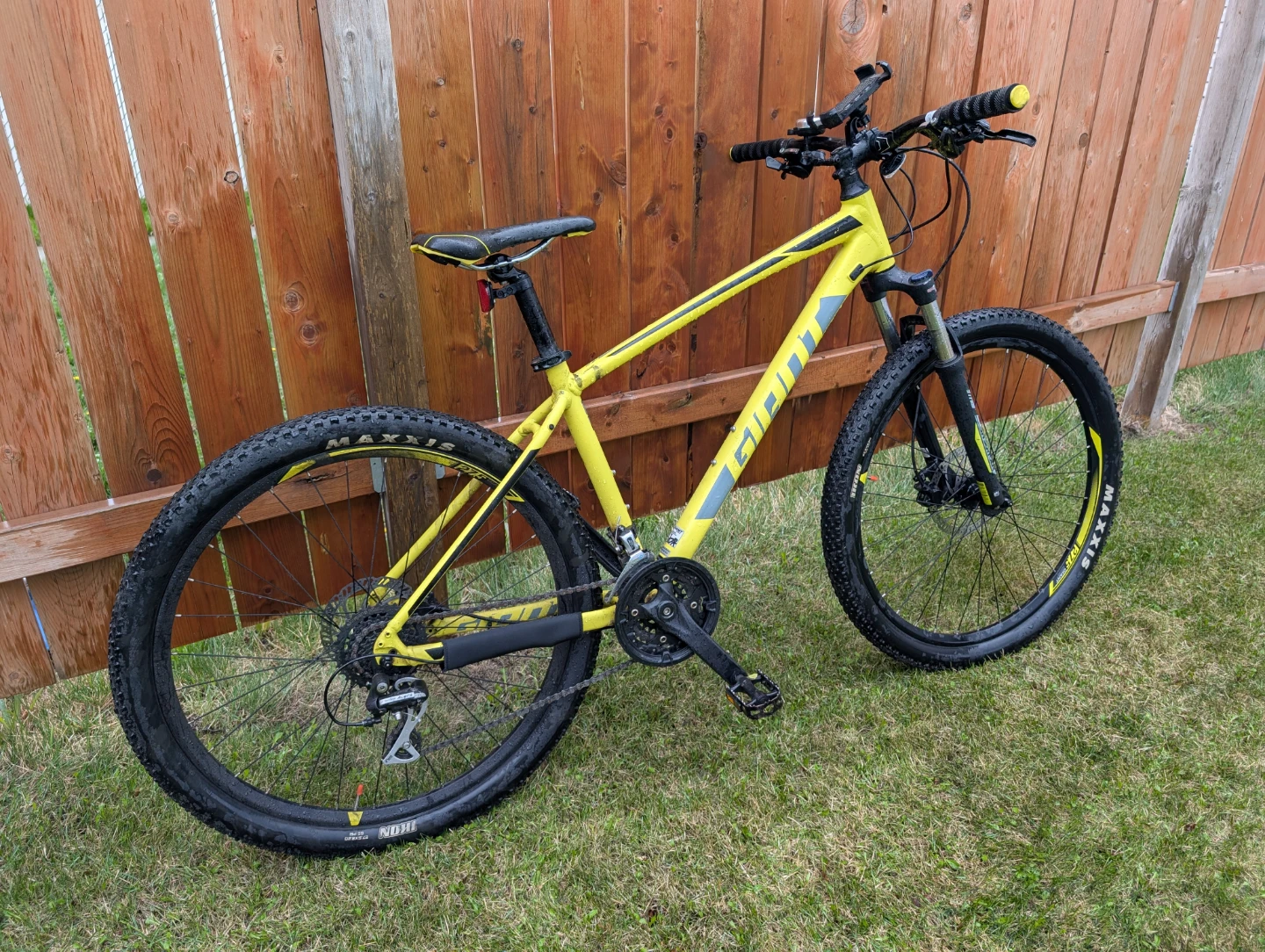 Giant 27.5in Mountain Bike - Giant Talon 3 - photo 3