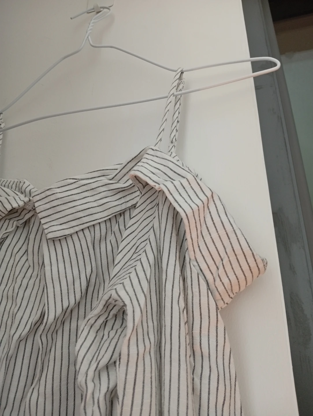 Striped Off-the-Shoulder Blouse Size S