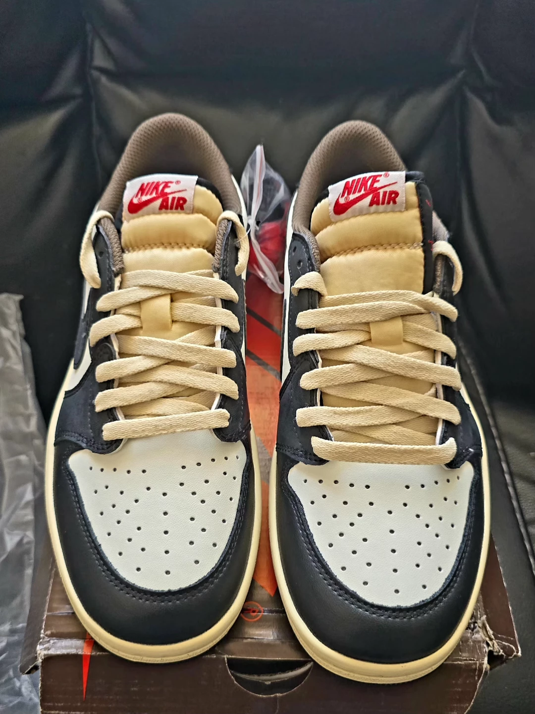 Brand new AJ1 Travis Scott Cactus Jack special edition for sale - photo 3