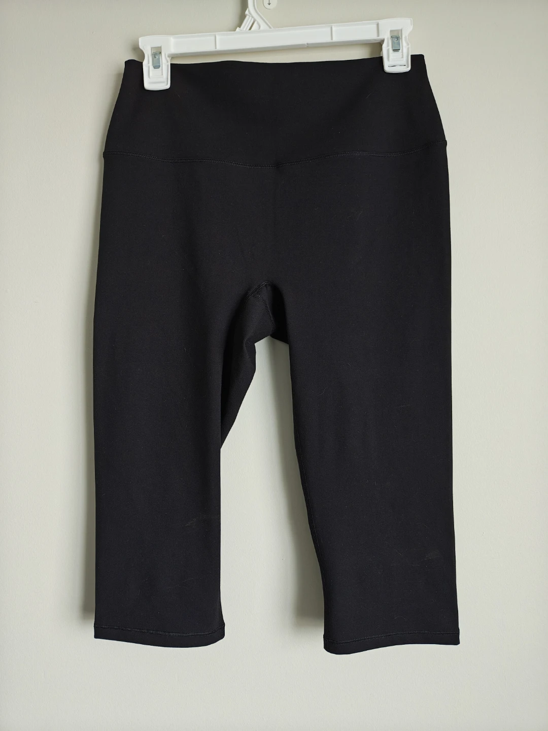 H&M Move SoftMove Capris - Black - Size L - photo 2