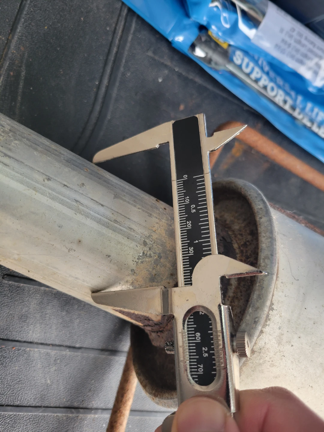 Exhaust Muffler resonator 5/10. Came out of a ford escape 2010 - photo 2