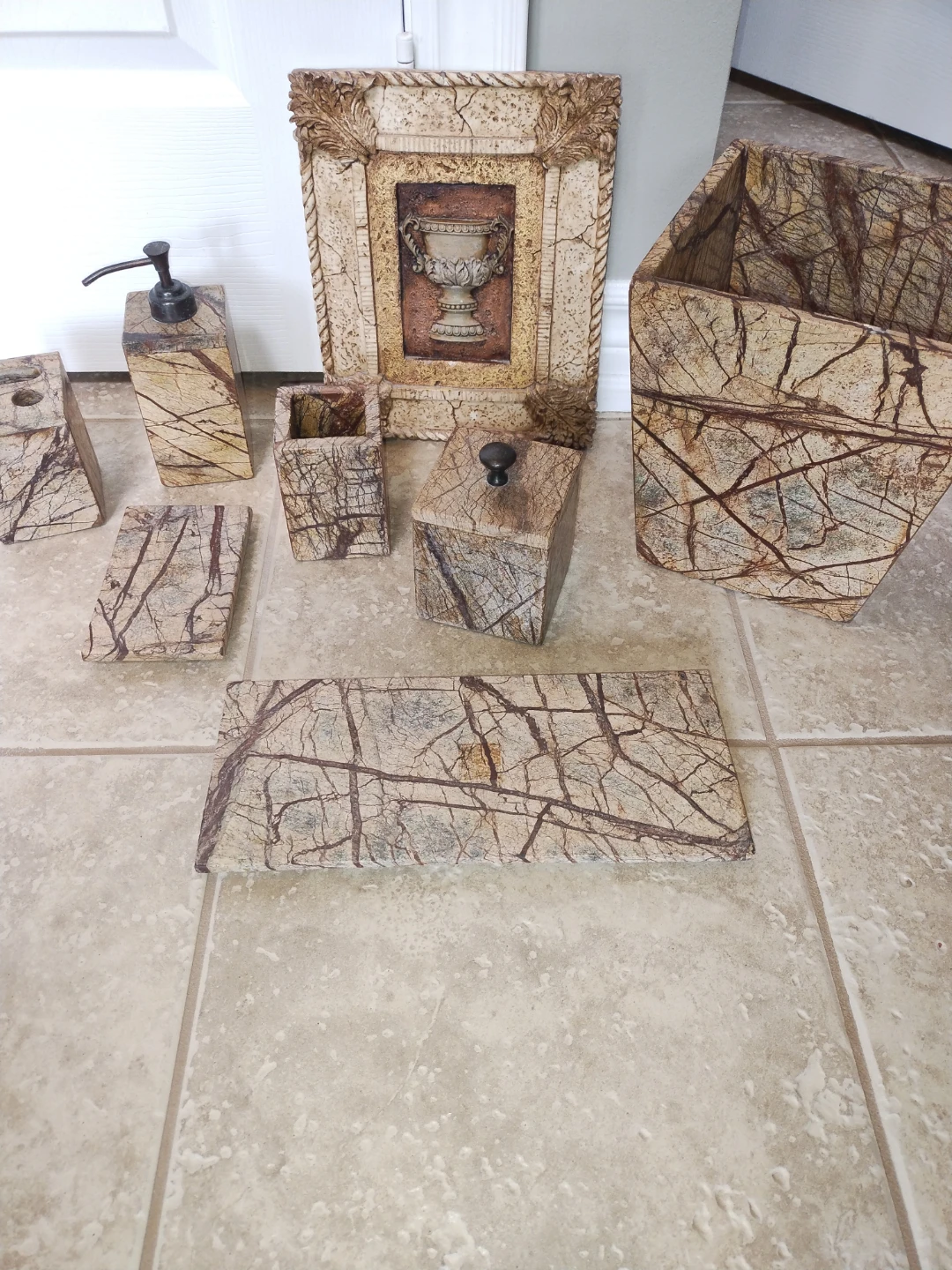 Bathroom Accessory Set - Stone Marble Look - photo 2
