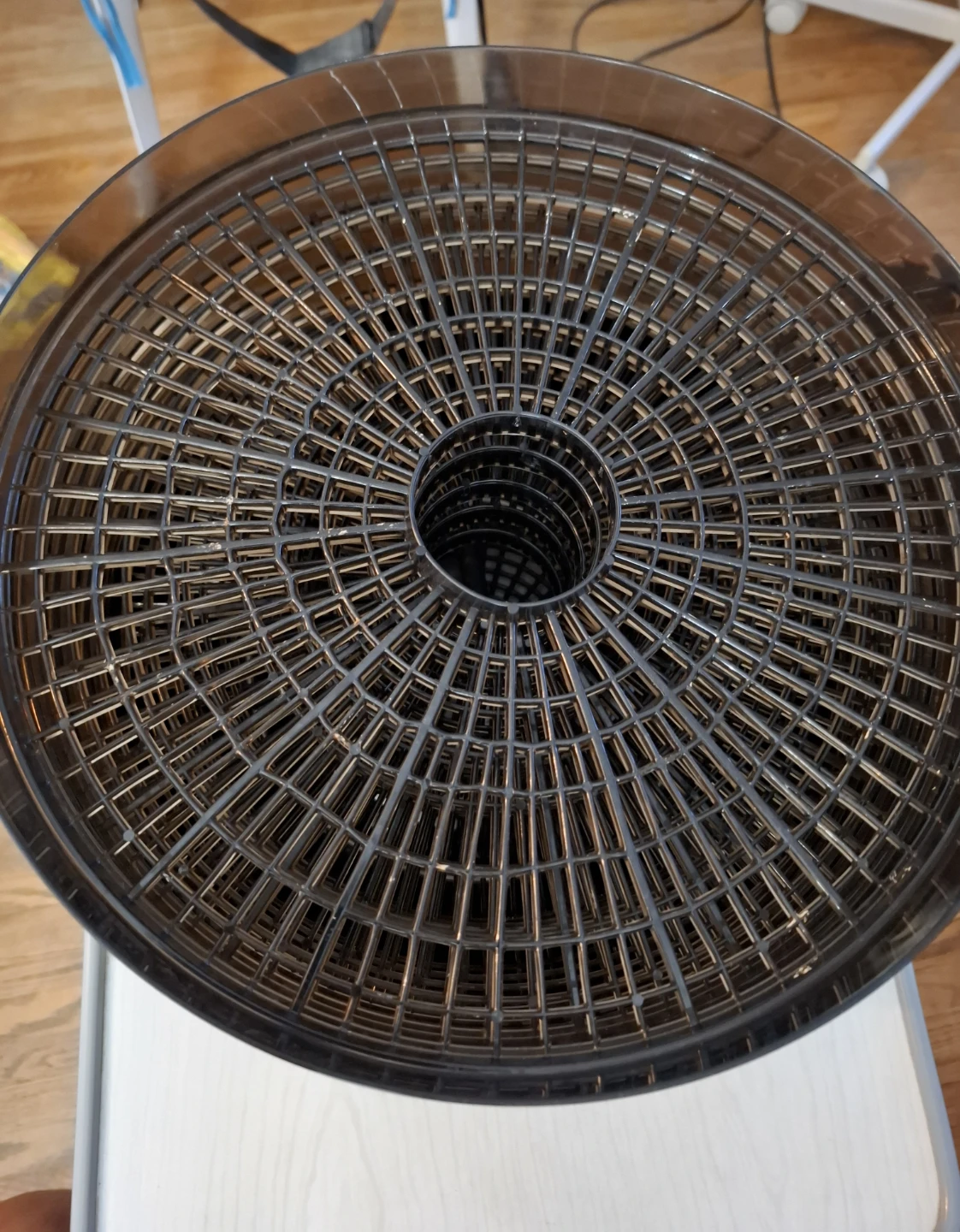 Nesco Food Dehydrator - 6 Trays - photo 3