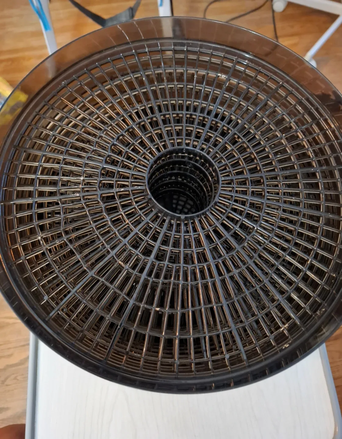 Nesco Food Dehydrator - 6 Trays - photo 3