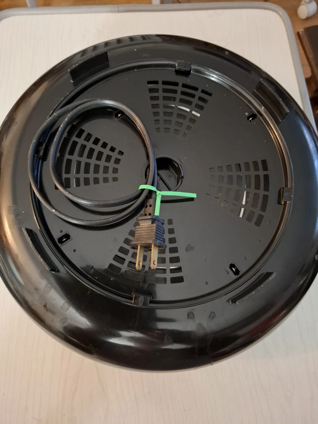 Nesco Food Dehydrator - 6 Trays - photo 5