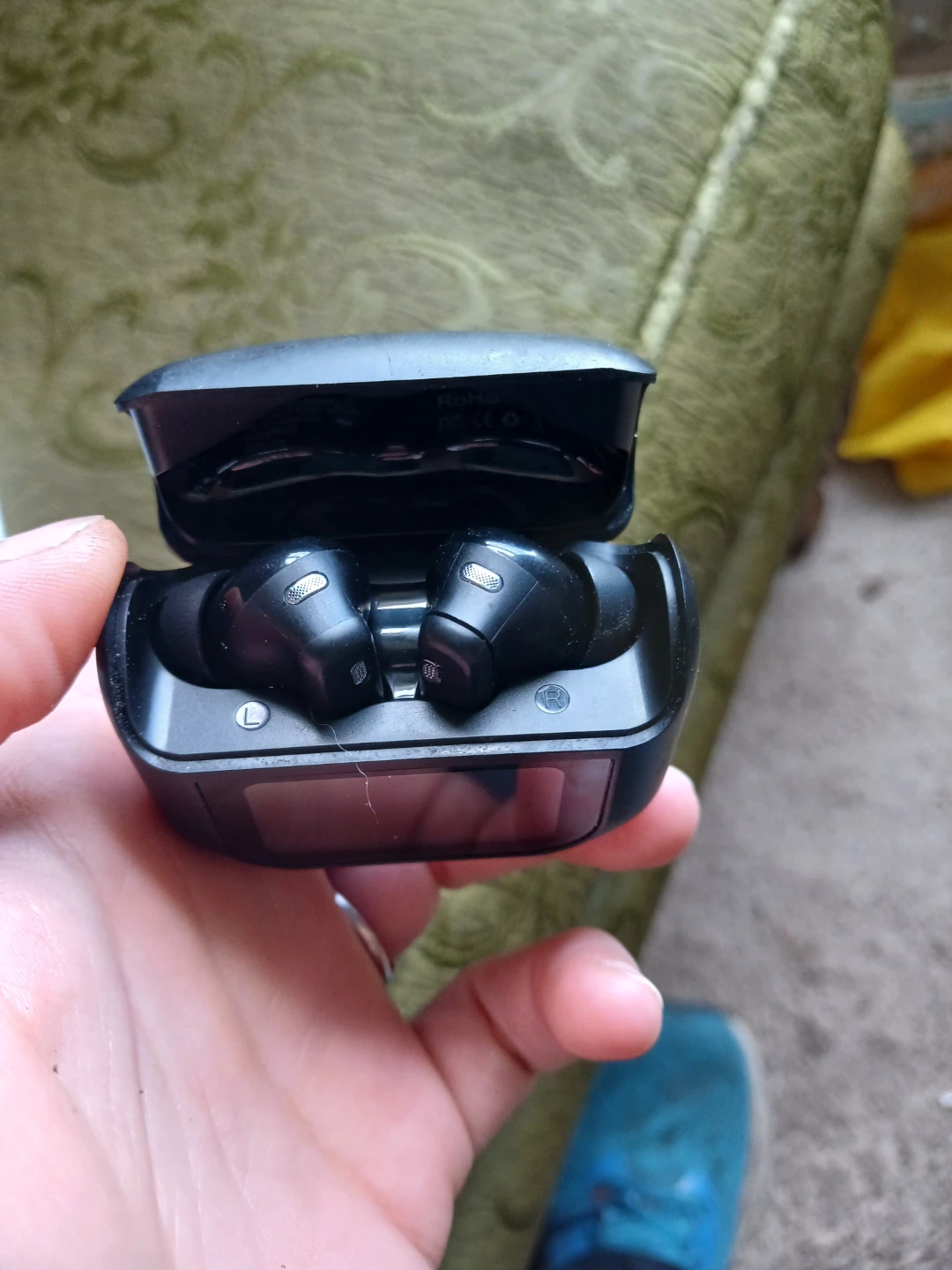 Black Wireless Earbuds with Charging Case - photo 2