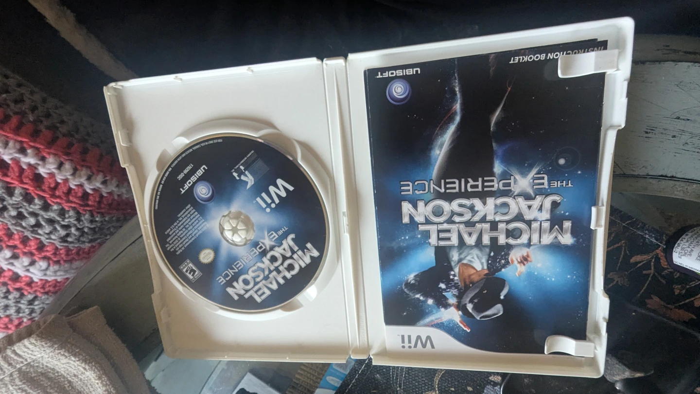 Wii - Michael Jackson The Experience (no glove) - photo 3
