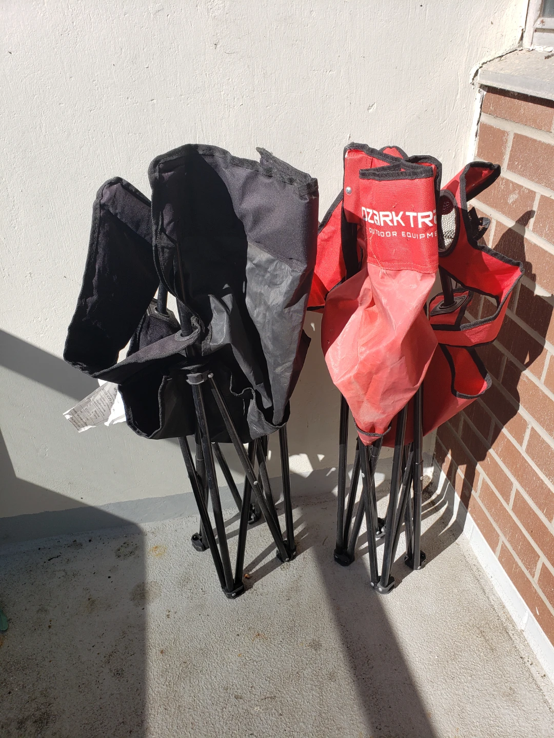 Ozark Trail 2 Folding Camp Chairs - Red & Black - photo 2