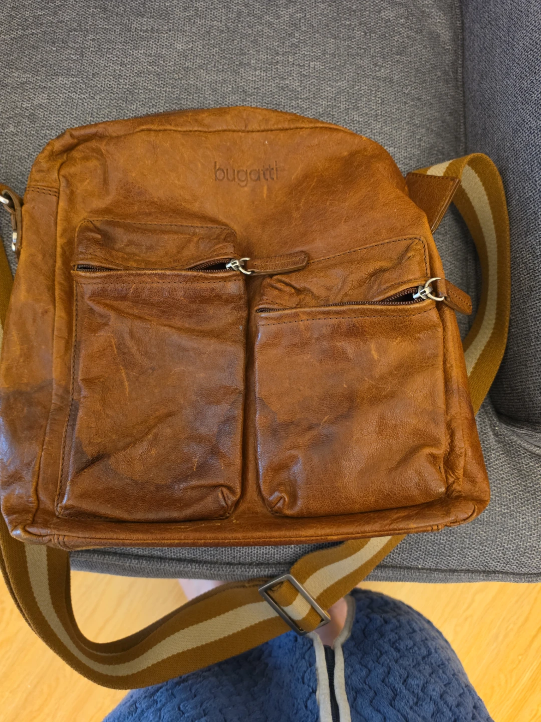 Bugatti Leather Messenger Bag - Brown
