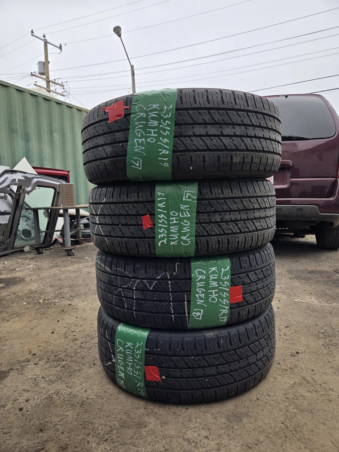 Kumho Crugen 235/55R19 Tires
