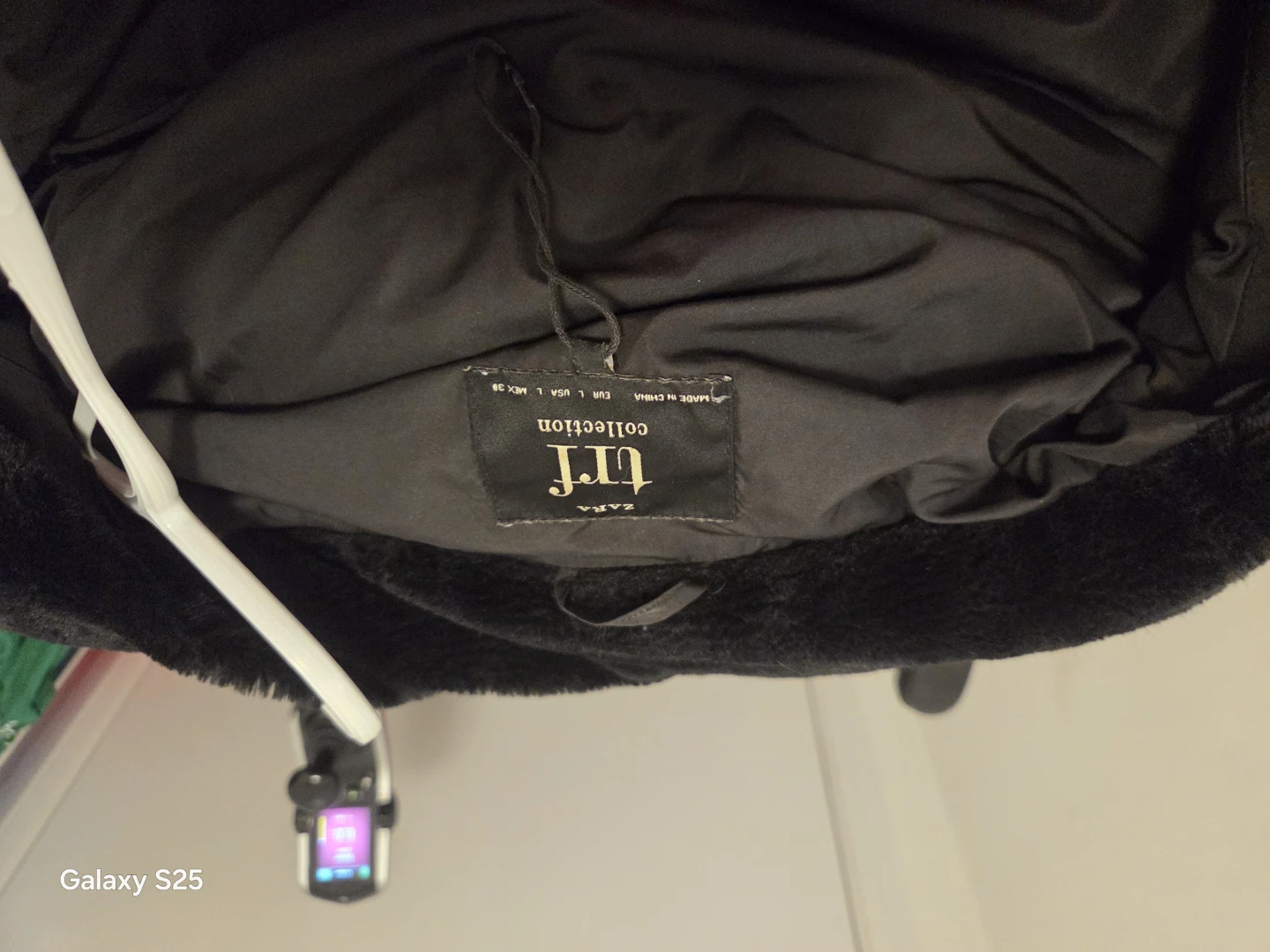 Zara TRF Black Puffer Jacket - photo 5