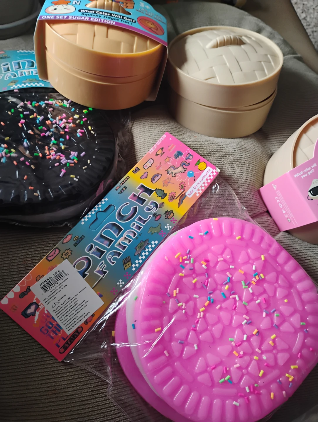 Pinch Family Squishy Toys & Glitter Ball - photo 2