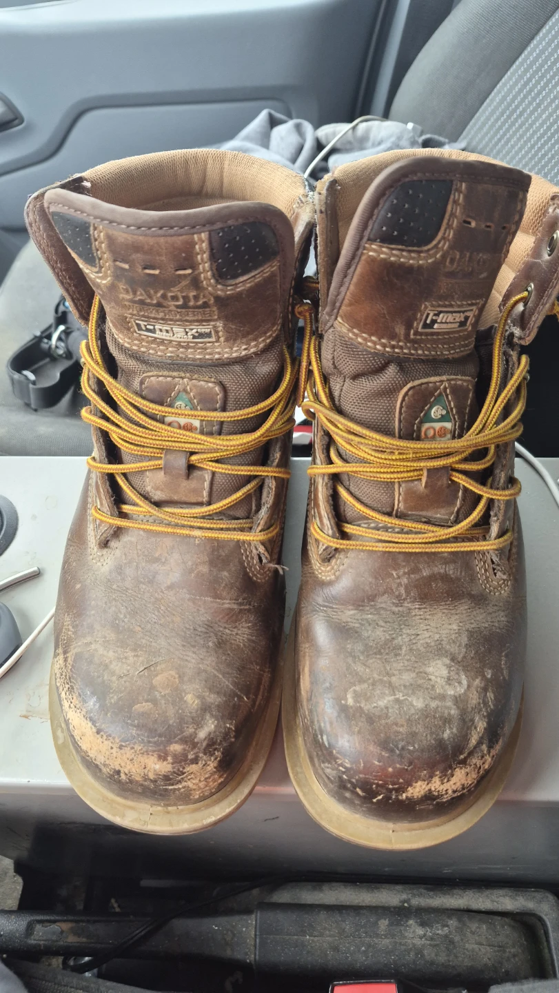 6inch size 10 wide green patch safety boots.