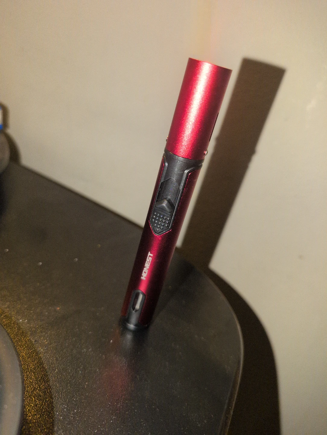 Honest Plasma Lighter Red - photo 2