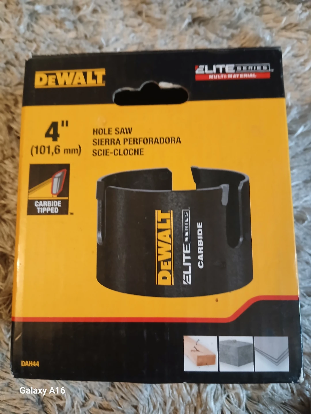 DEWALT 4" Hole Saw Multi-Material DAH44