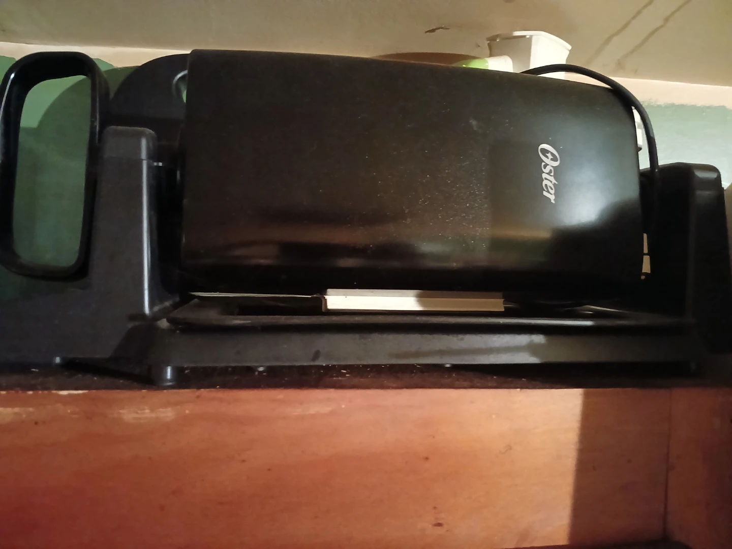 Oster vertical flip grill