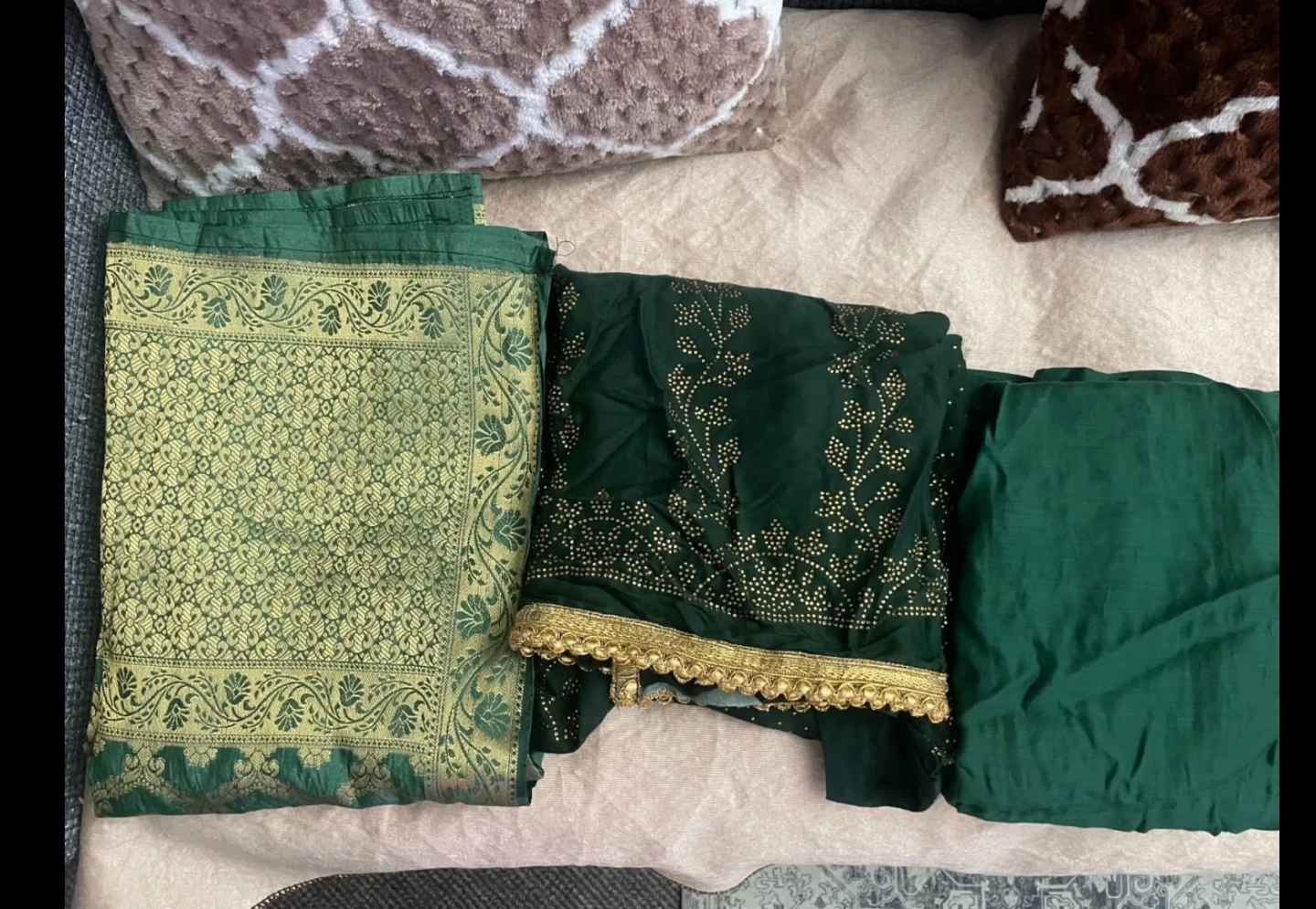 Black and Green Embroidered Shalwar Kameez Set - photo 2
