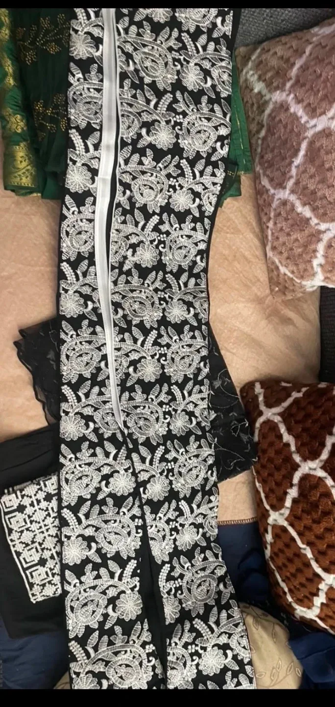 Black and Green Embroidered Shalwar Kameez Set - photo 5