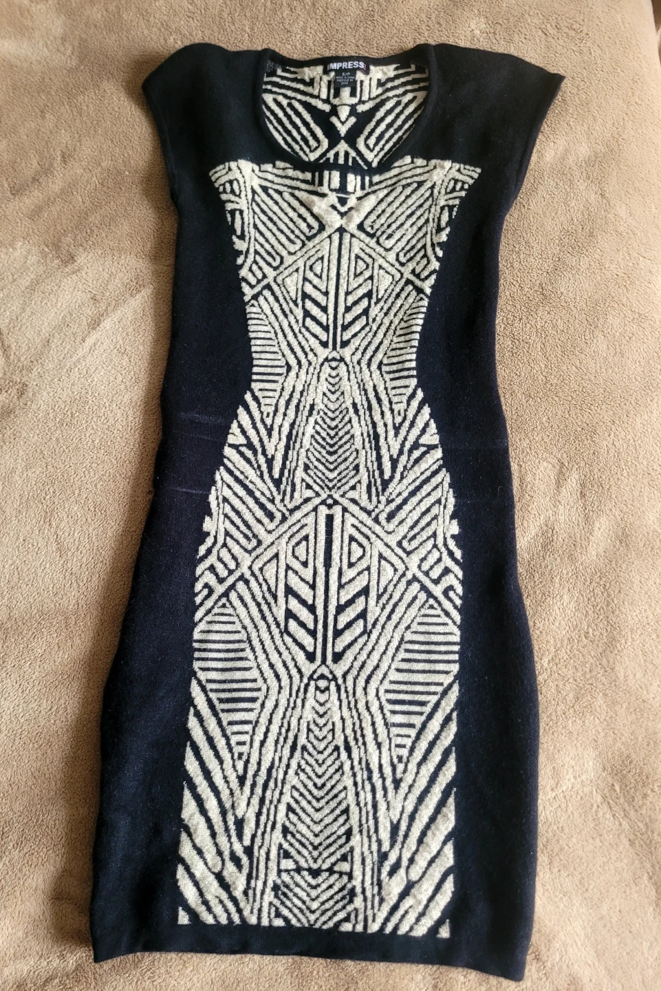 Impress Black & Beige Geometric Pattern Knit Dress S/P🌱