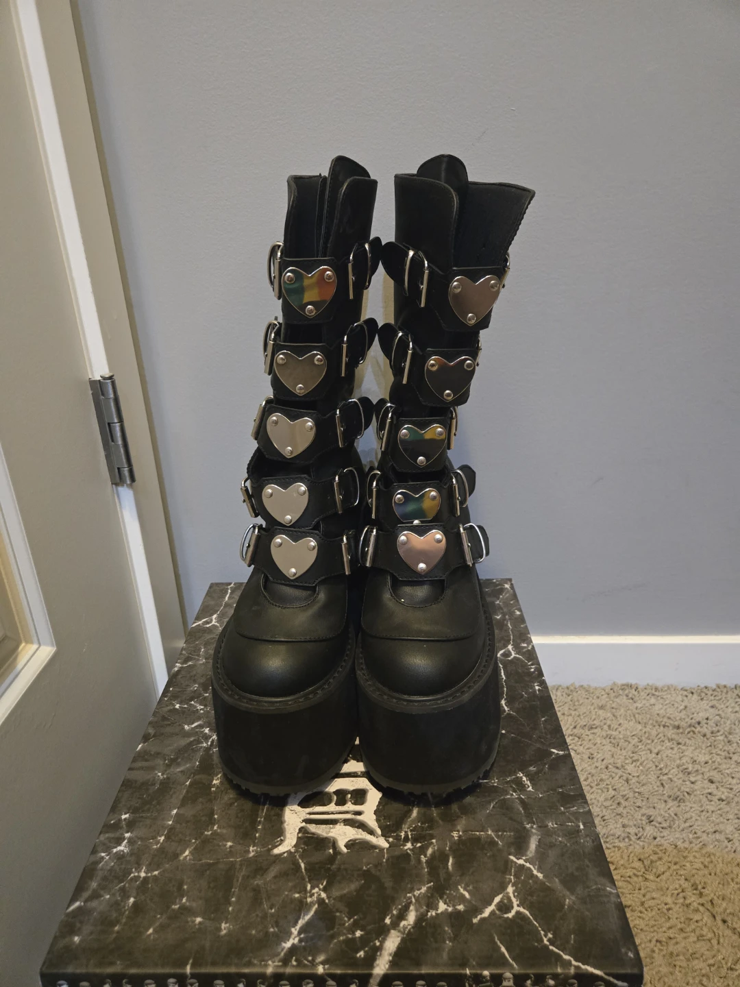 Demonia Swing-230 Platform Boots Size 9 - photo 4