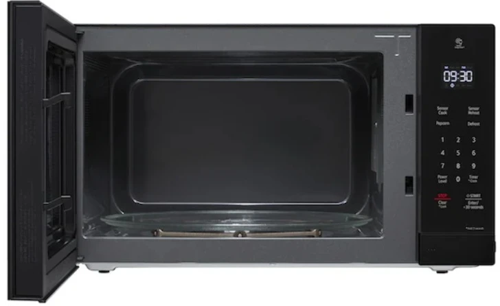 LG Microwave Oven moving sale - photo 3