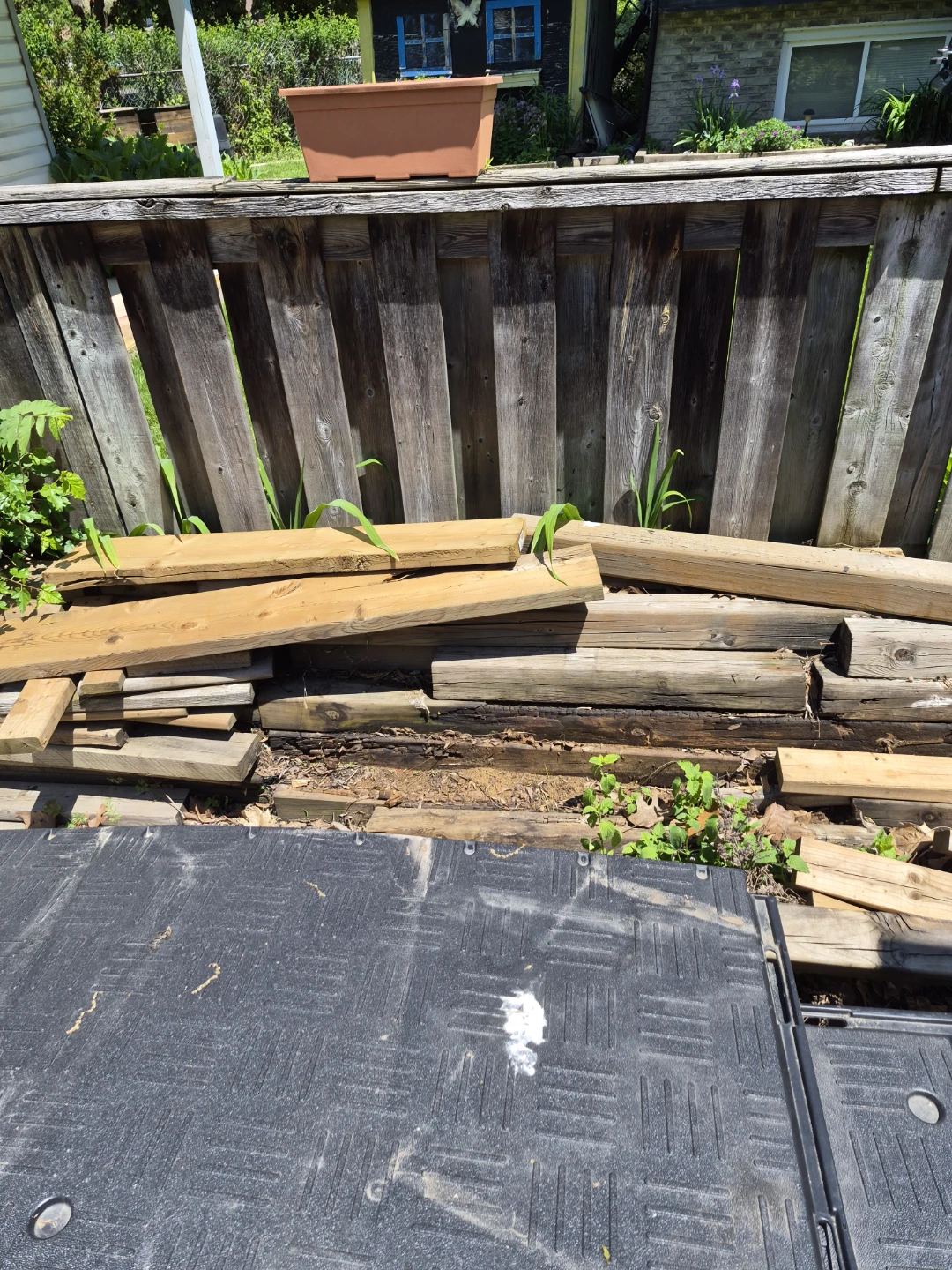 Assorted lumber pieces