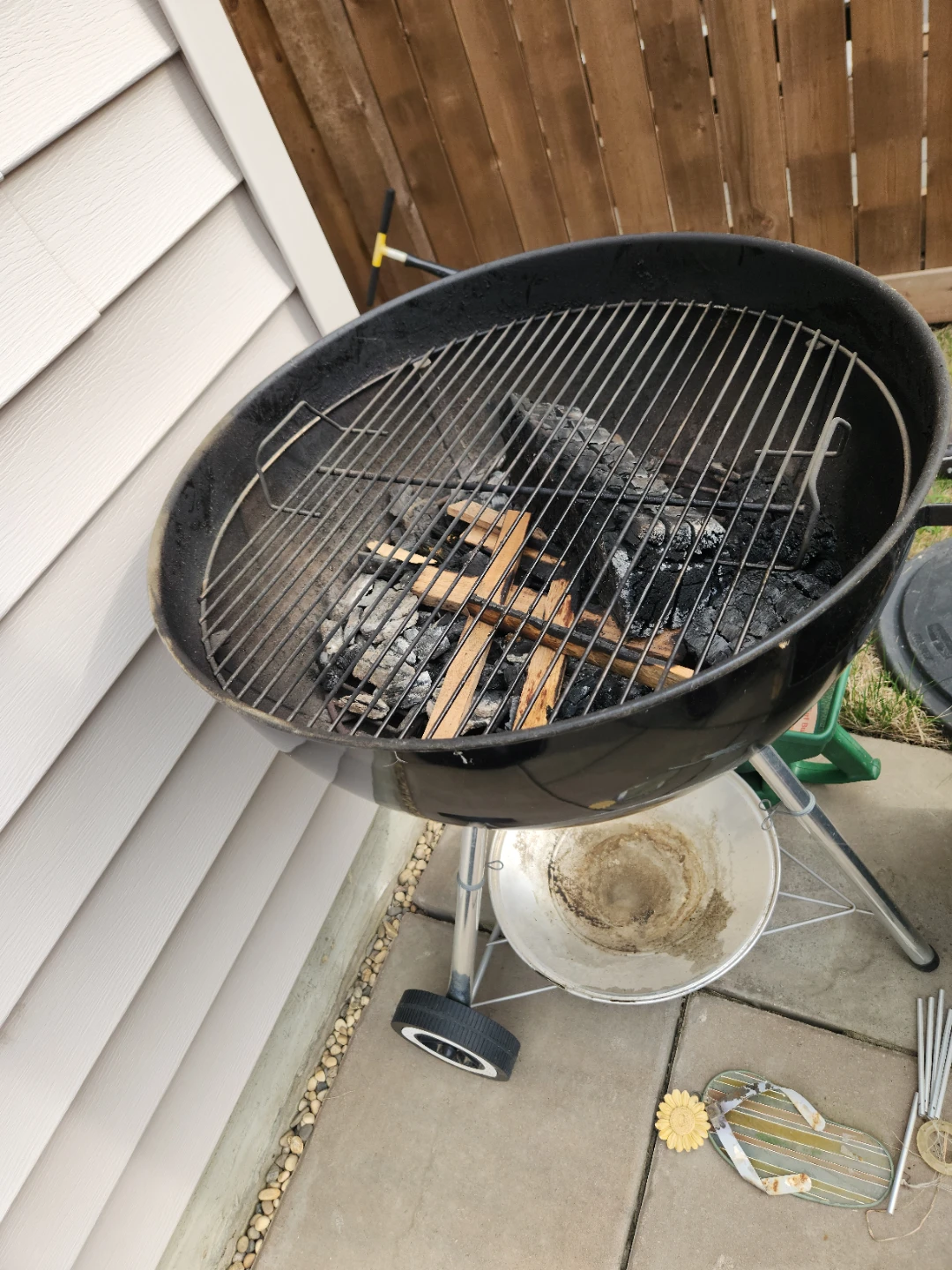 Weber Kettle Charcoal BBQ Grill - photo 3