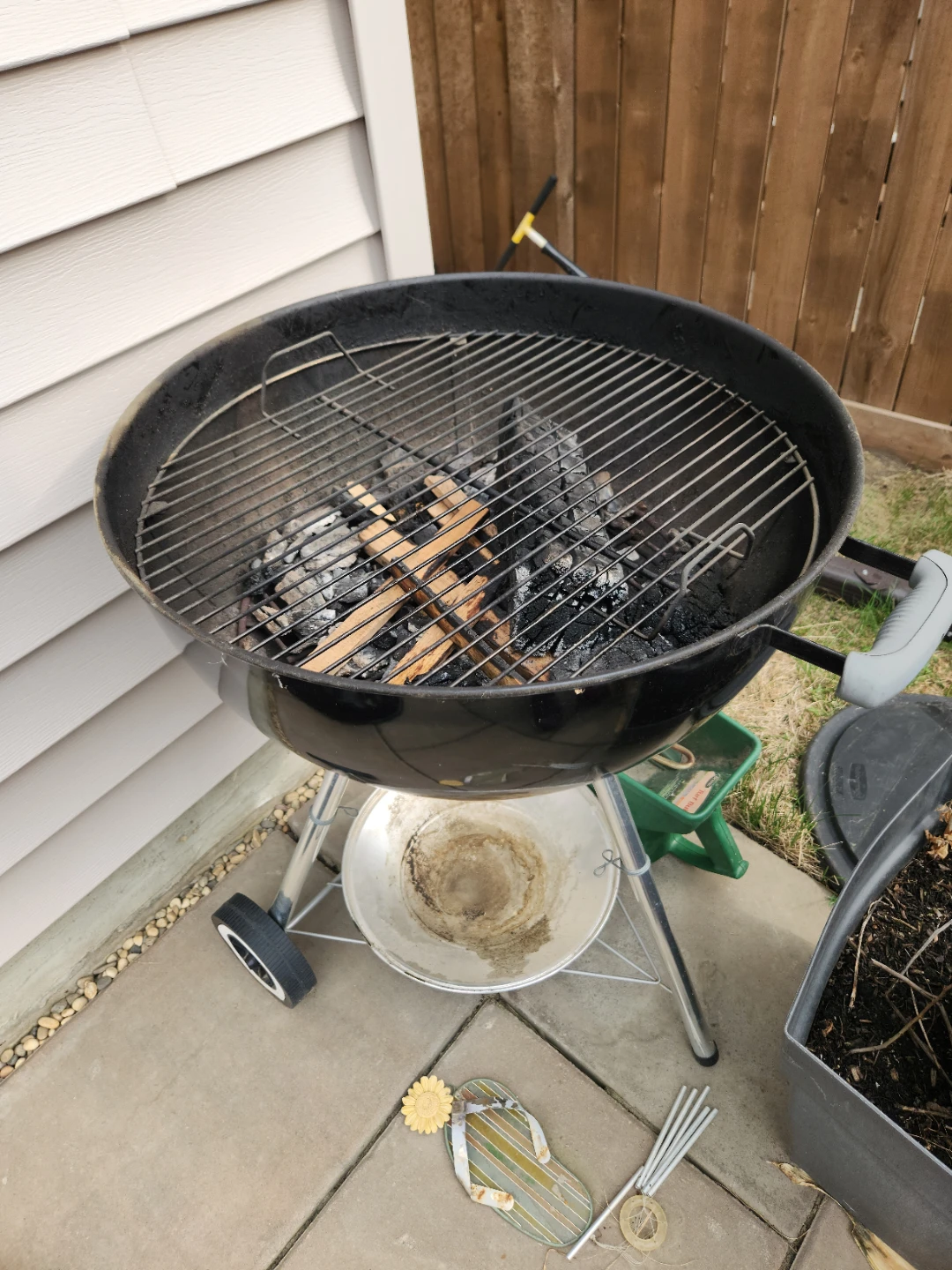 Weber Kettle Charcoal BBQ Grill - photo 4