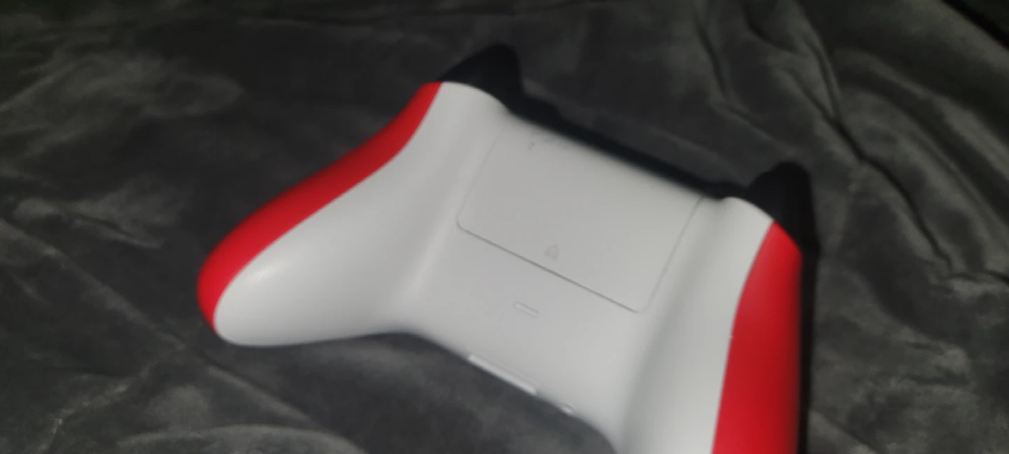 Xbox Wireless Controller - White and Red - photo 3