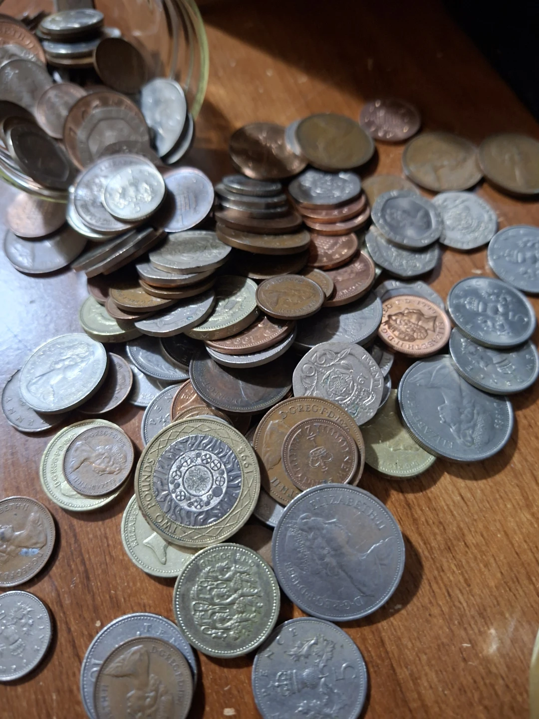Jar full of modern British coins - photo 2