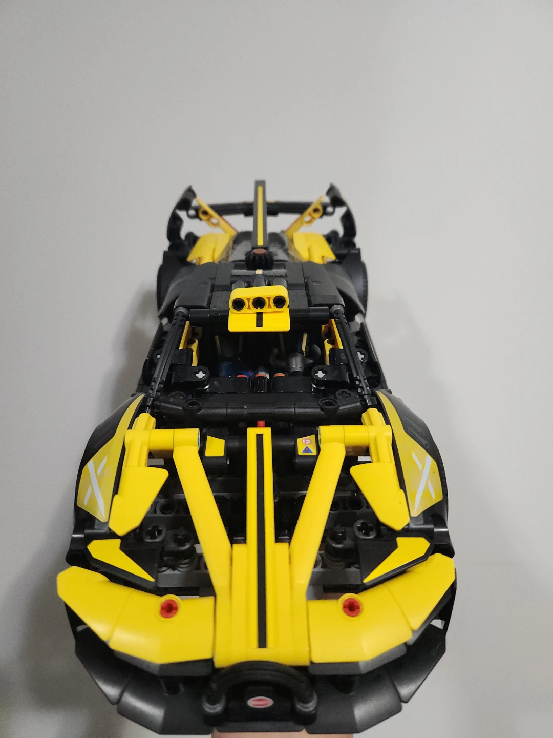 LEGO Technic Bugatti Bolide - photo 2