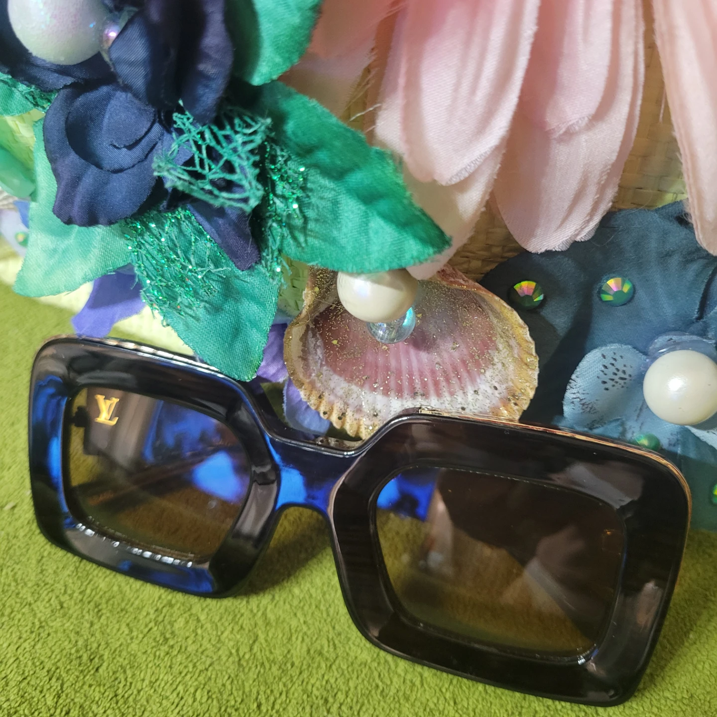 Women's Sunglasses - photo 3
