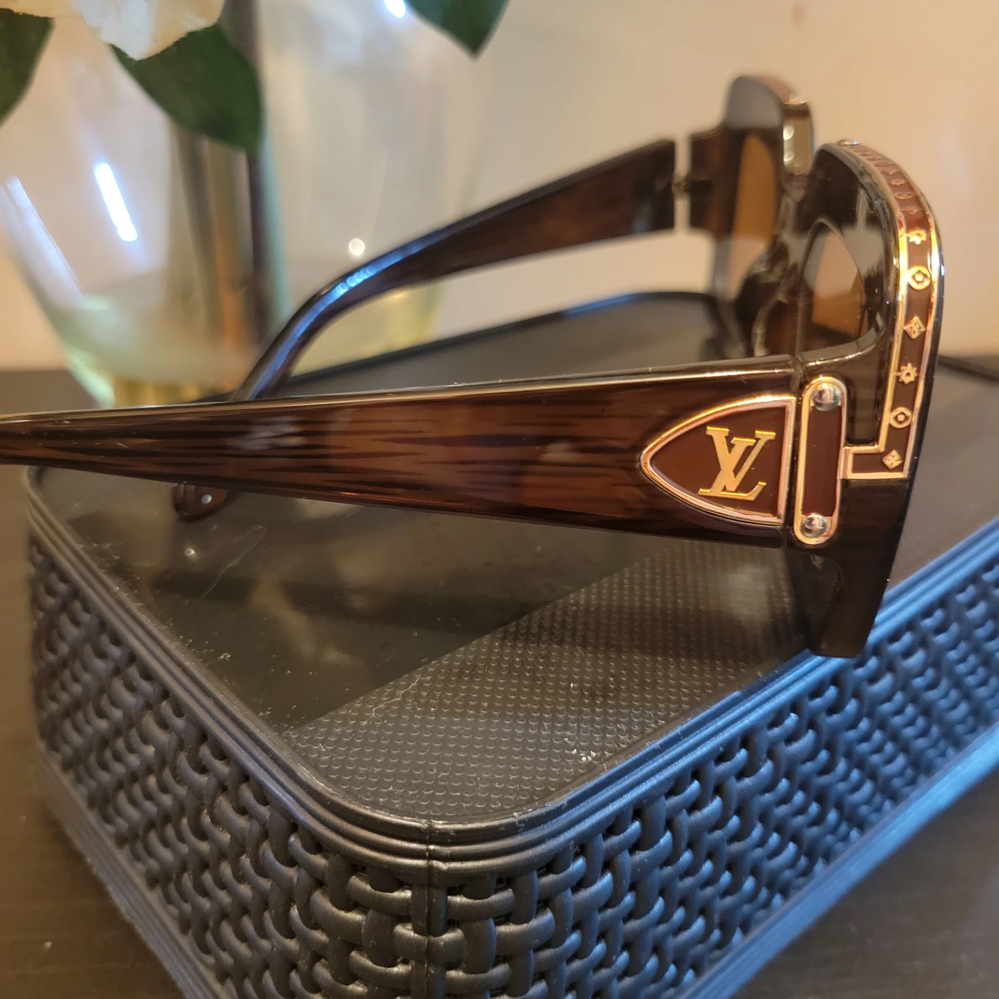 Women's Sunglasses - photo 5