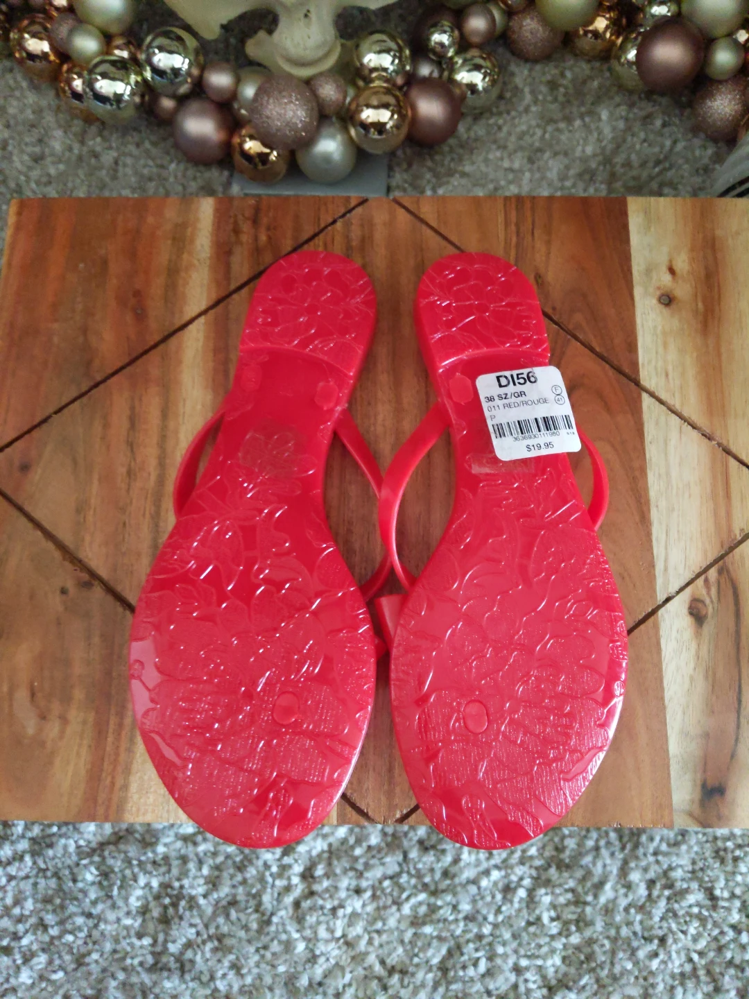 Le Château Red Pin Up Flip Flops with Bows nwt - photo 4