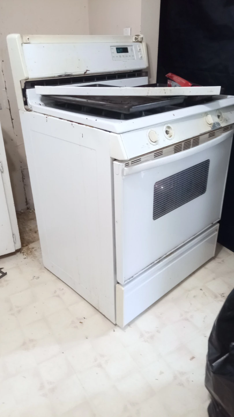 Natural gas stove
