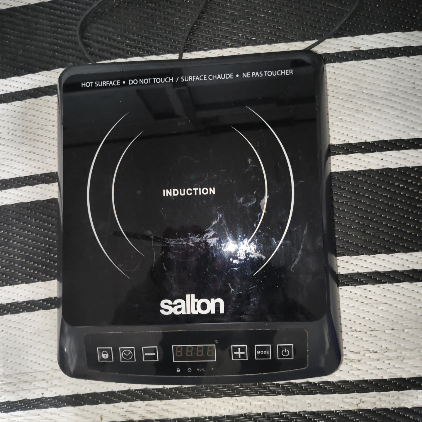 Salton Induction Cooktop