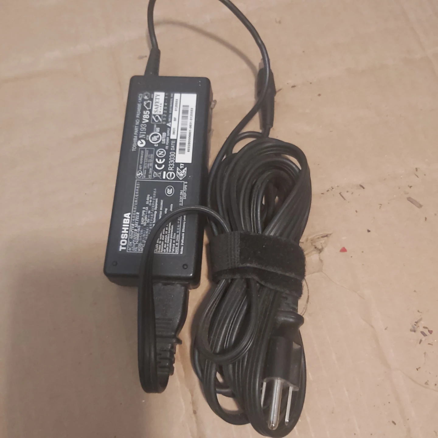 Toshiba Laptop AC Adapter PA3468E-1AC3