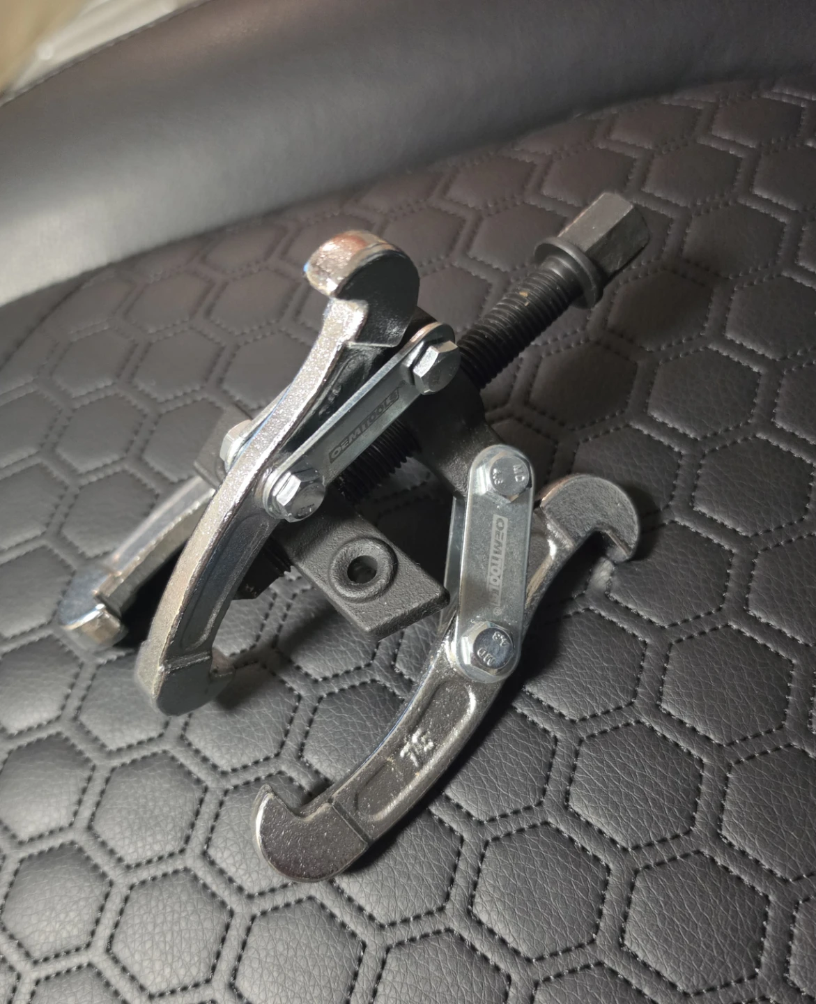 2/3-Jaw Puller gear puller kit - photo 2