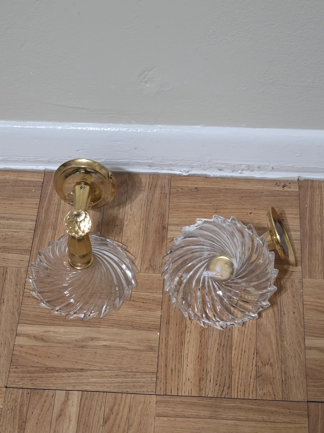 Vintage Gold Bathroom Fixture Set with Crystal Accents - photo 4