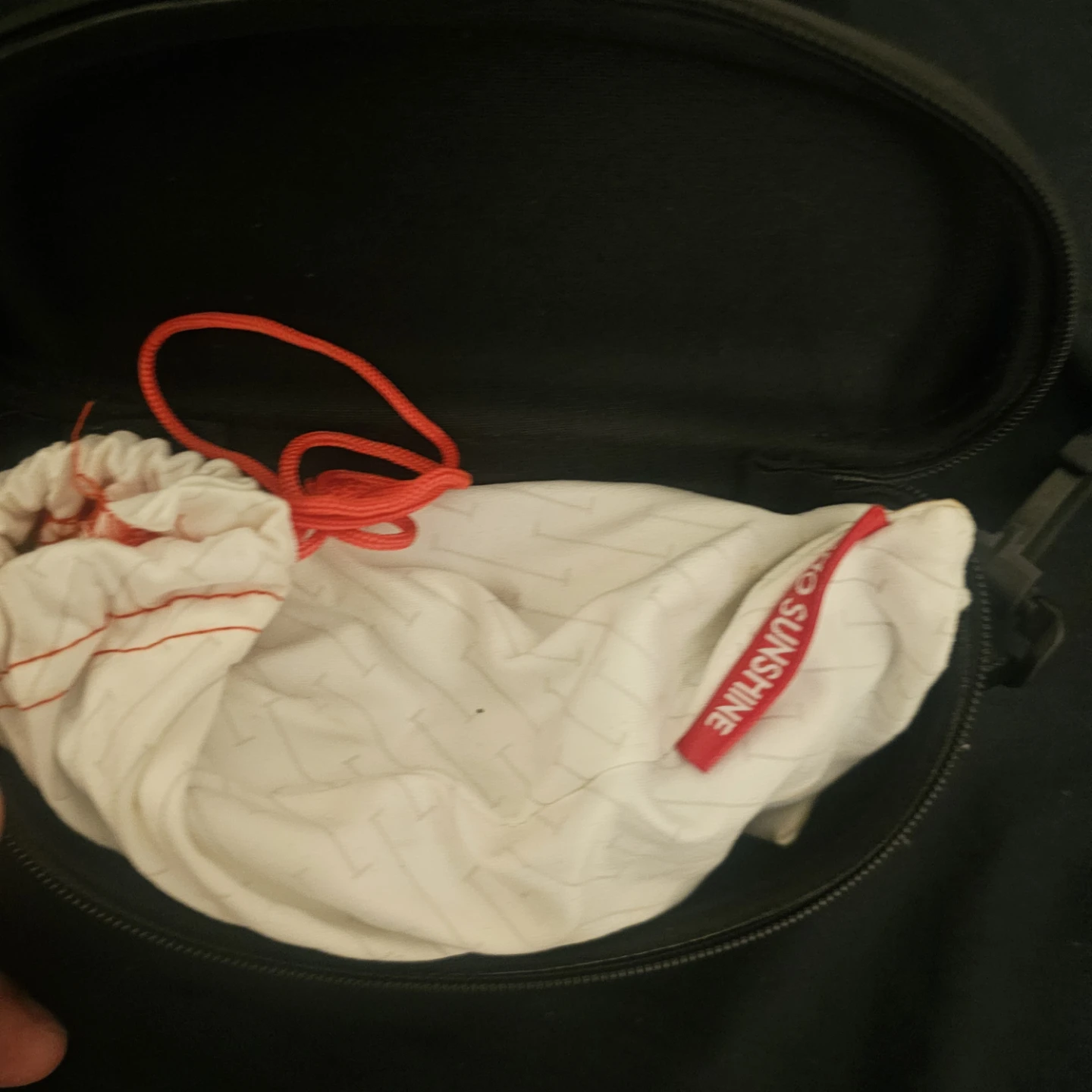 Camera OHO SUNSHINE Sunglasses with Case and Pouch - photo 4