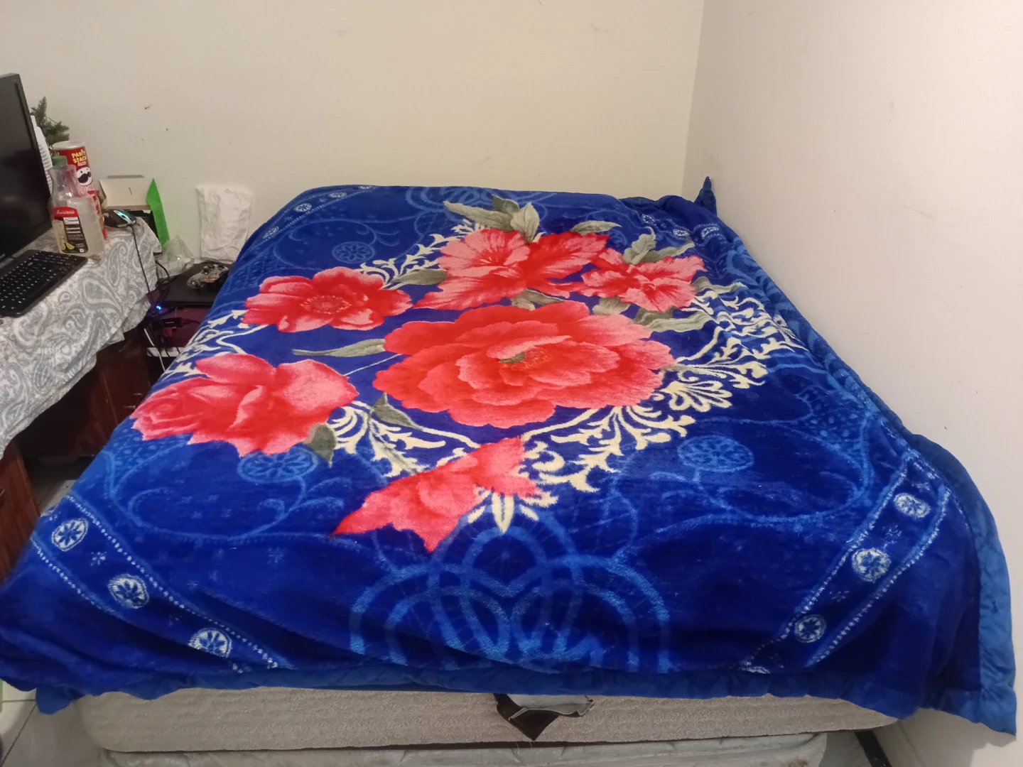 Blue floral fleece blanket - photo 2