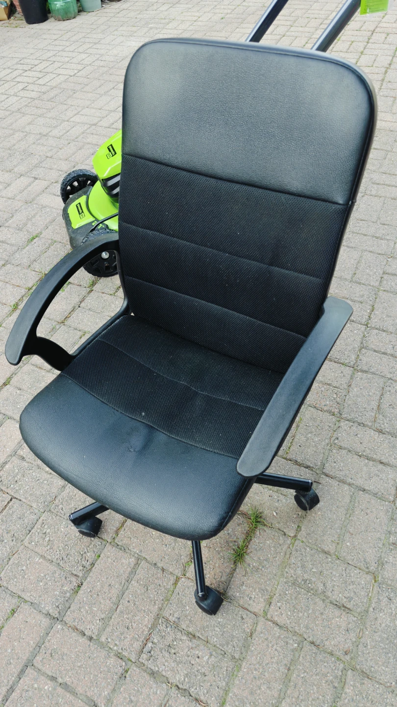 Black Office Chair
