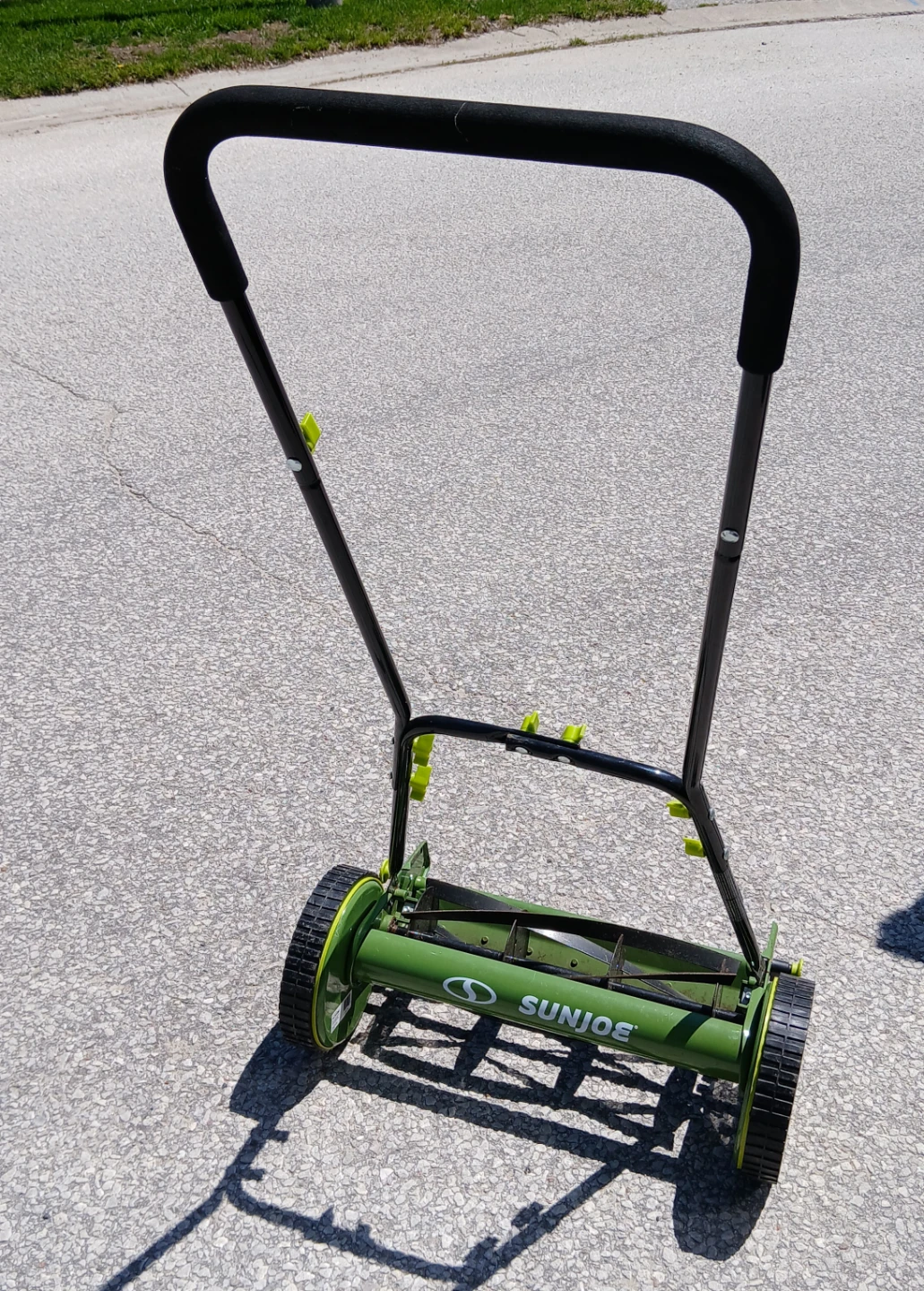 Sun Joe Push Reel Lawn Mower
