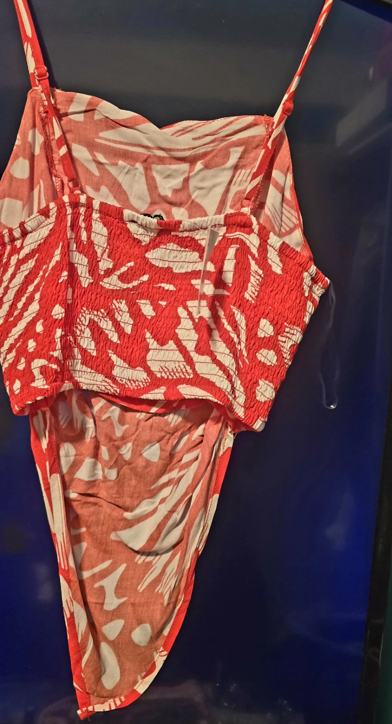 🥕Red and White Print Smocked Halter Tank Top - photo 3