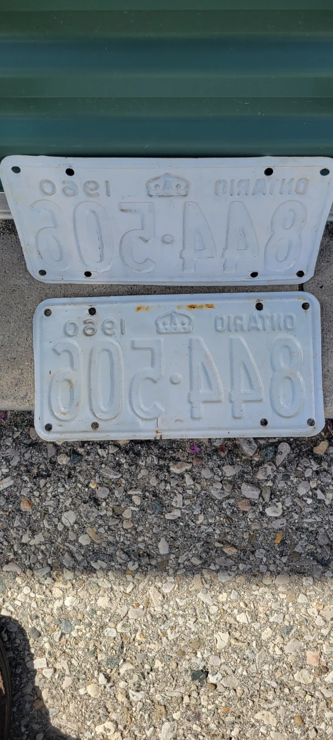 1960 Ontario License Plates - Pair - photo 2