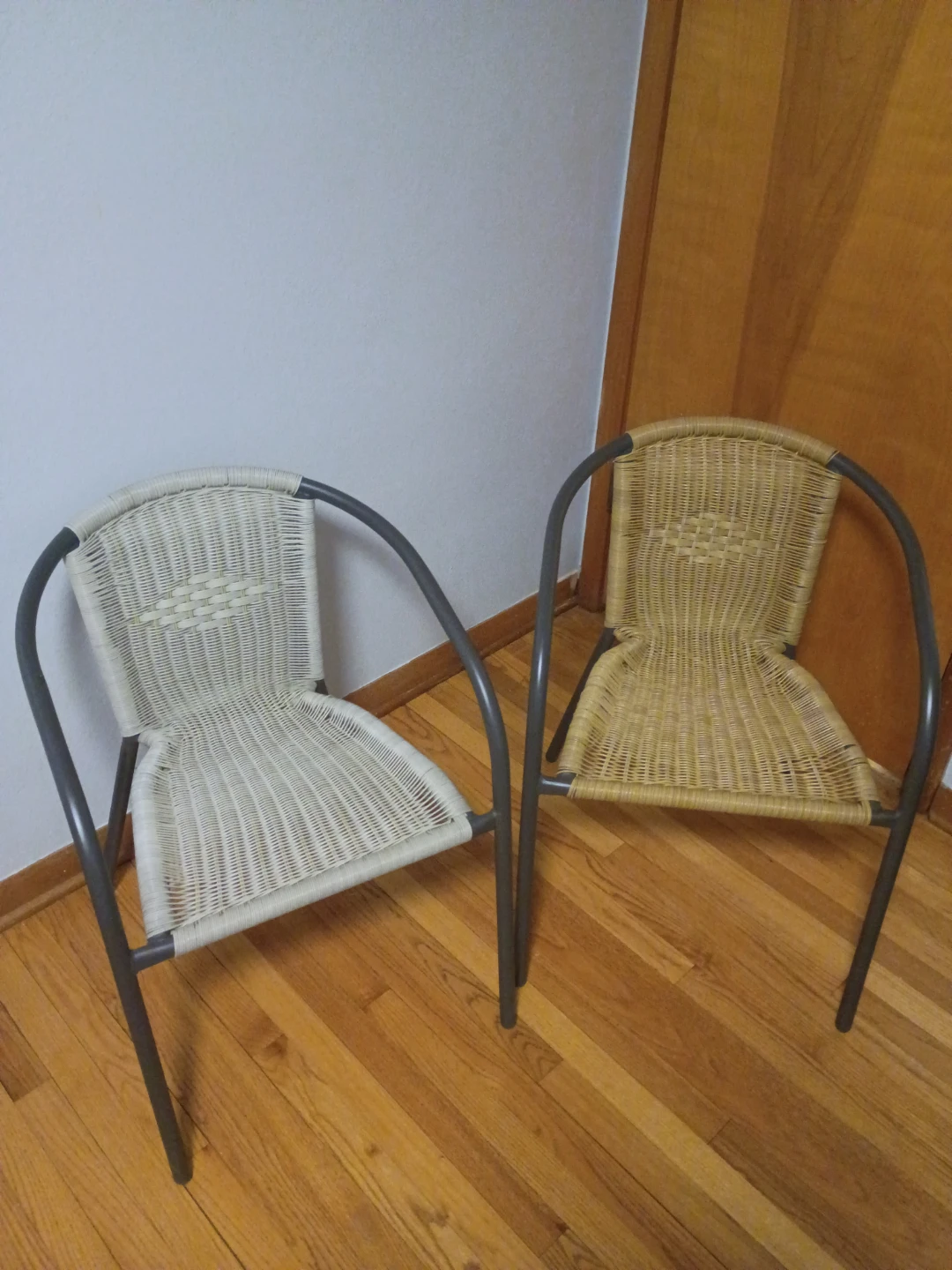Set of 2 Woven Patio Chairs